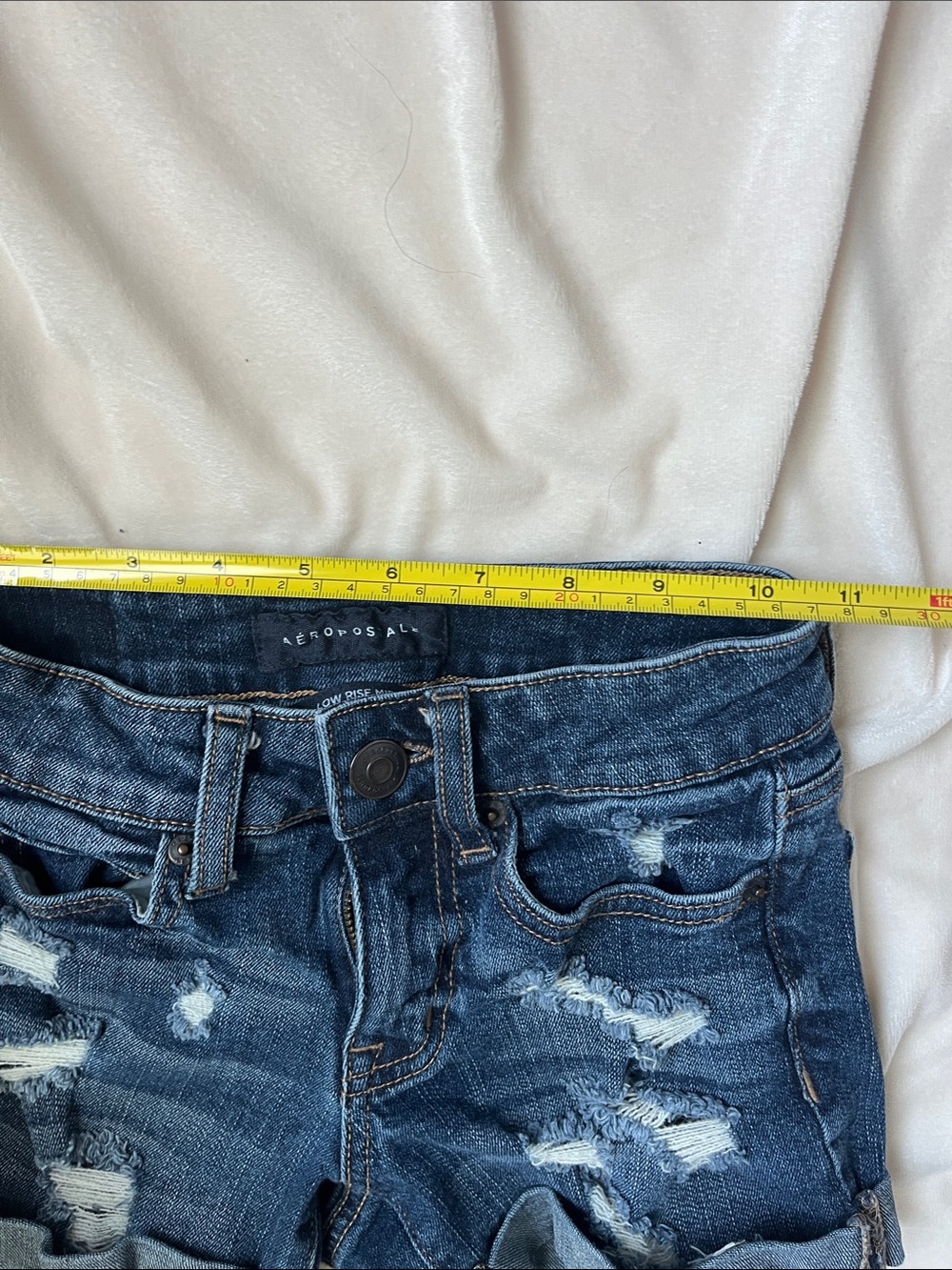 Size 000 distressed, rolled up, Low Rise Midi shorts - Picture 7 of 7